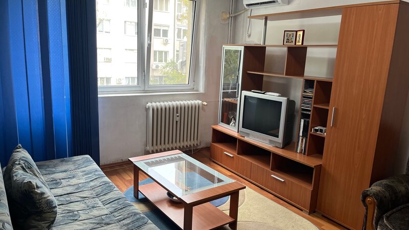 Titan, 7 minute metrou 1 Decembrie, apartament 2 camere.